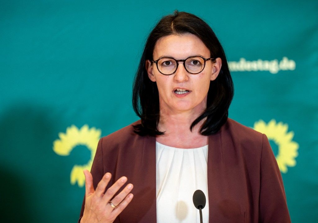 24 March 2025, Berlin: Irene Mihalic, the new First Parliamentary Secretary of Bündnis 90/Die Grünen, speaks after the parliamentary group meeting in the Bundestag. The German Bundestag will convene for its constituent session for the 21st legislative period on March 25, 2025. Photo: Michael Kappeler/dpa (Photo by MICHAEL KAPPELER / dpa Picture-Alliance via AFP)