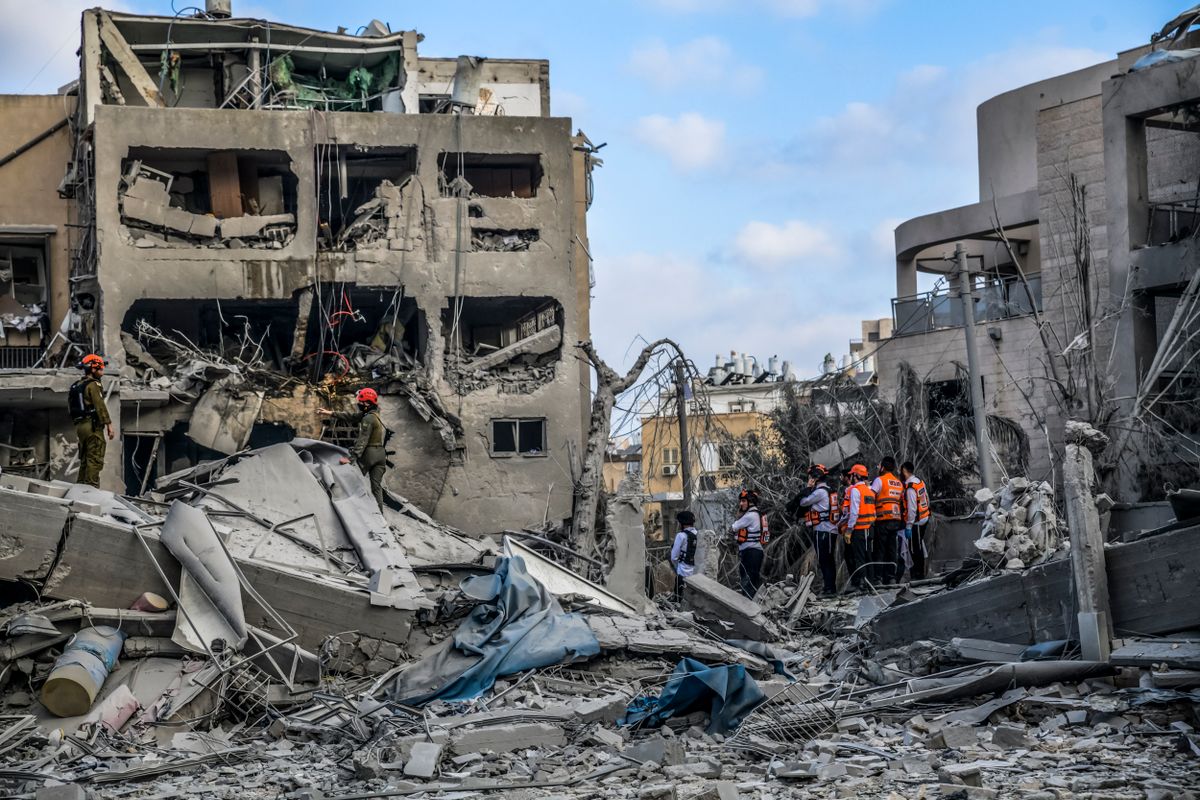 Szijjártó Péter elmondta, a közel-keleti térségben sajnos egyre súlyosabb a biztonsági helyzet azzal, hogy Irán és Izrael most már nem csak egymás fővárosait támadja