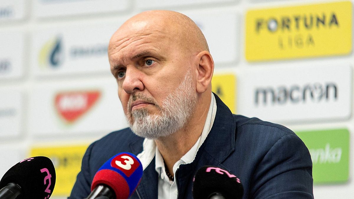 Világi Oszkár kettős szerepe szúrt szemet az UEFA-nak a Konferencialiga sorsolása előtt. A felvidéki üzletember a DAC és a Győr tulajdonosa is