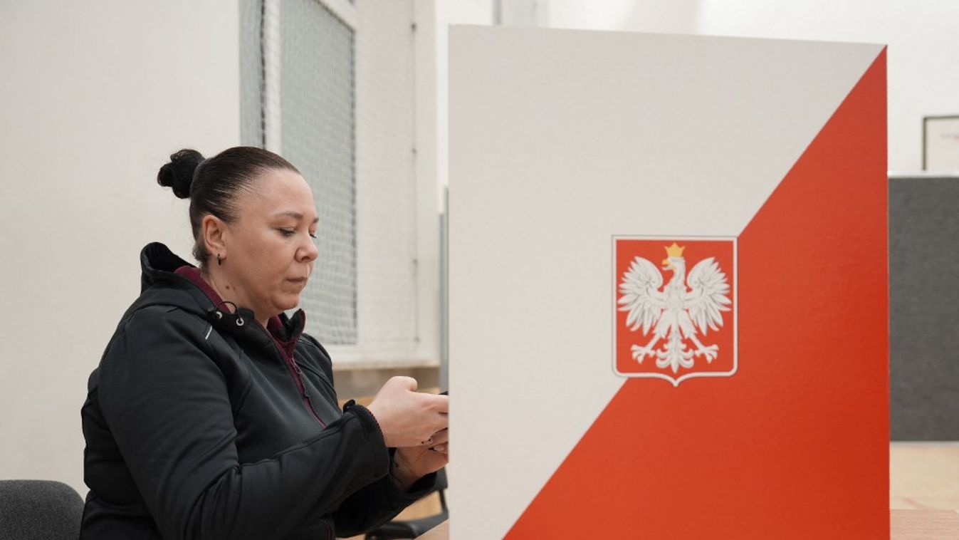 Szavazás Lengyelországban (Fotó: AFP)