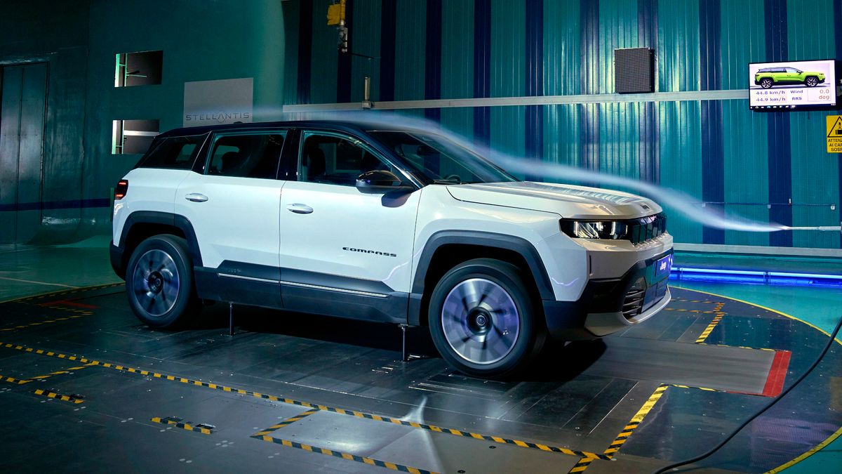 A dobozforma is lehet áramvonalas, lásd Jeep Compass