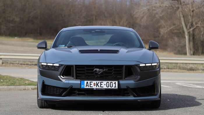 Ford Mustang Dark Horse