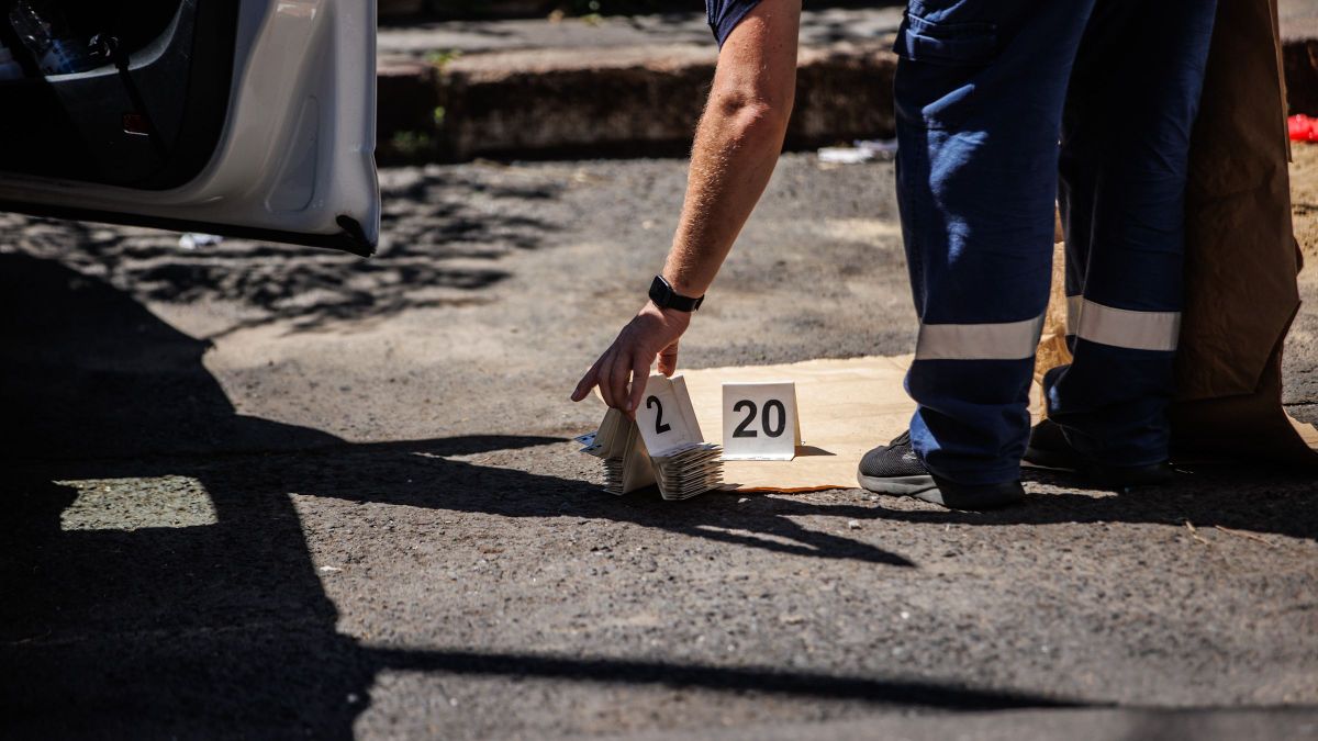 Borzalmas baleset: teherautó gázolt halálra egy nőt a fővárosban