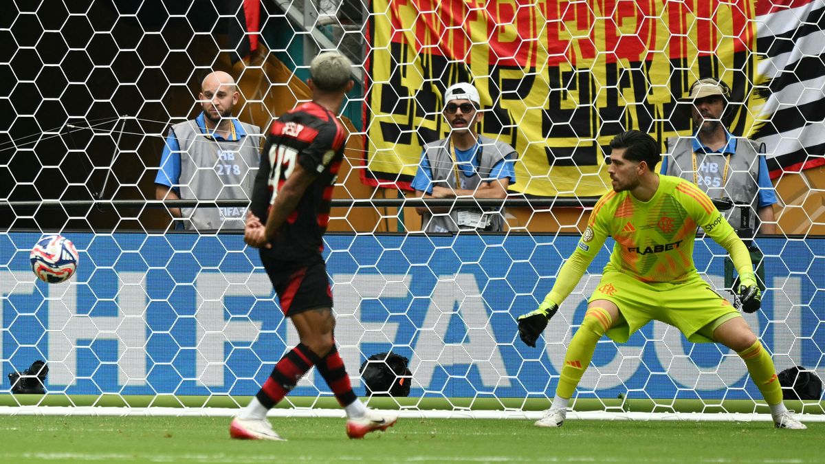 Rossi és a Flamengo szörnyű napja, a Bayern München beárazta a brazilokat + videó