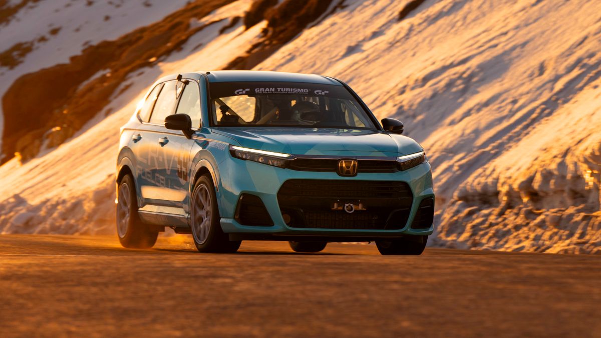 Az indulással rögtön Pikes Peak-rekordot is szerez a Honda