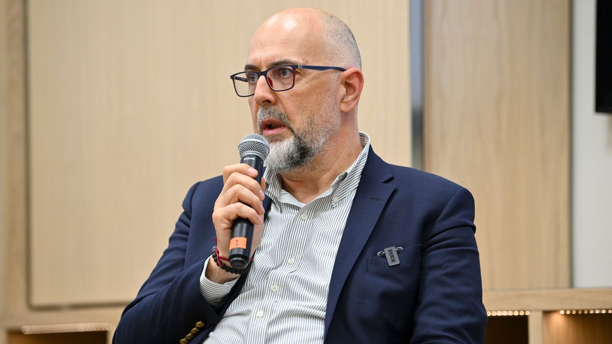 Kelemen Hunor: Az RMDSZ folytatja a kormányzást az új négypárti koalícióban