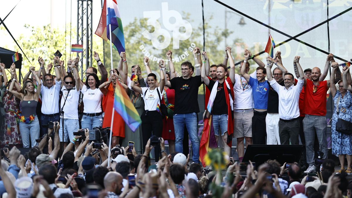Karácsony mellett több ellenzéki politikus is teljesítette a brüsszeli elvárást, együtt vonultak a Budapest Pride-on