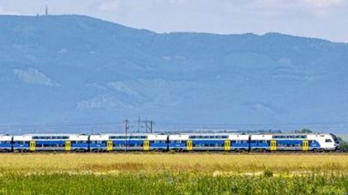Figyelem! Vészhelyzeti vágányzár lesz szerdán az egyik legforgalmasabb vasútvonalon