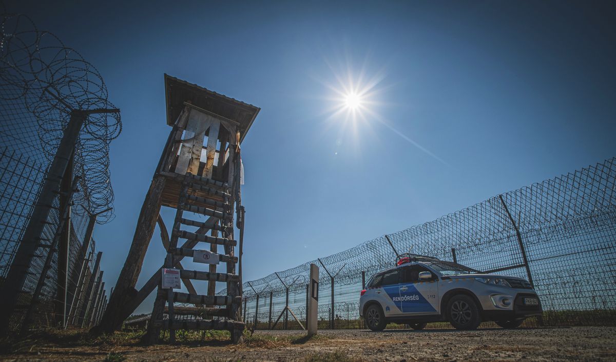 20230905 Röszke

Magyarország határkerítés
Illegális bevándorlás - Sajtótájékoztató a röszkei határszakaszon