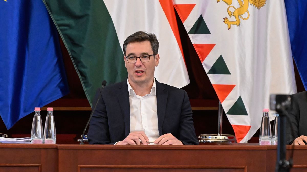 Budapest, 2025. április 30.Karácsony Gergely főpolgármester a Fővárosi Közgyűlés ülésén a Városháza dísztermében 2025. április 30-án.MTI/Máthé Zoltán csőd
