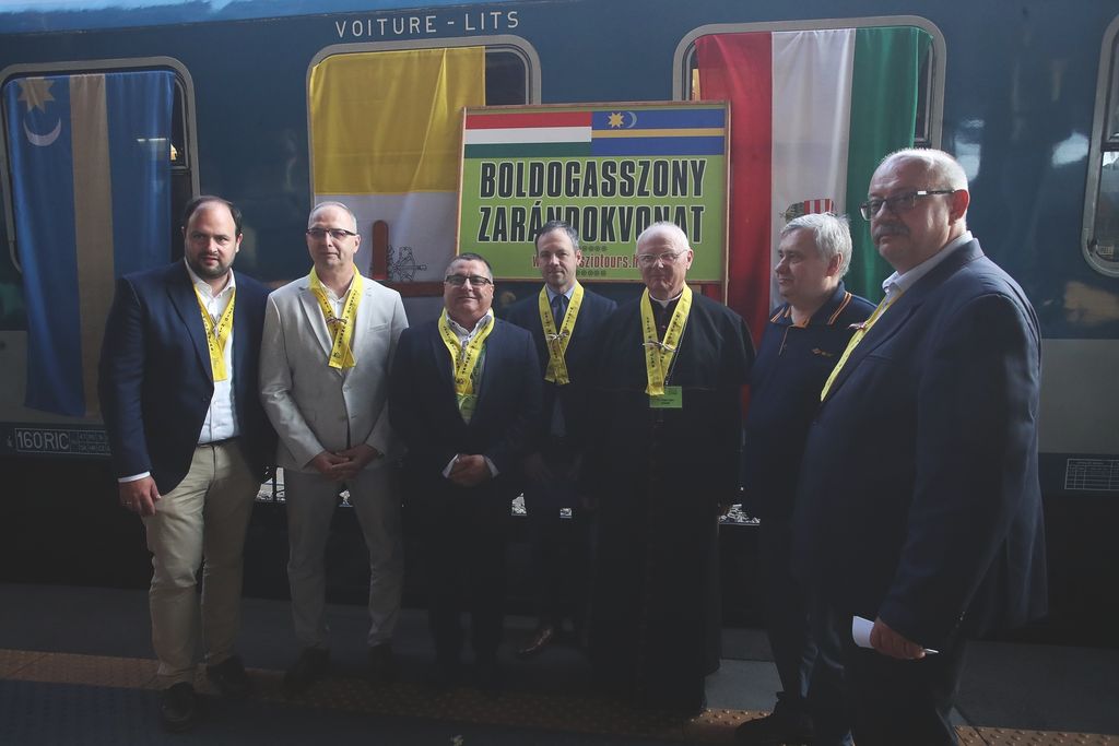 20250605 budapest keleti pu boldogasszony zarandokvonat elindul csiksomlyora havran zoltan magyar nemzet