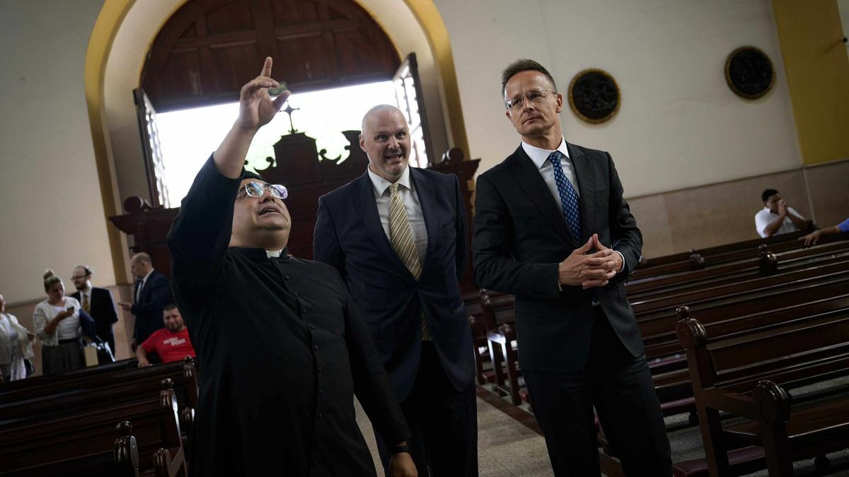 Szijjártó Péter: El Salvador nevéhez méltóan keresztény ország