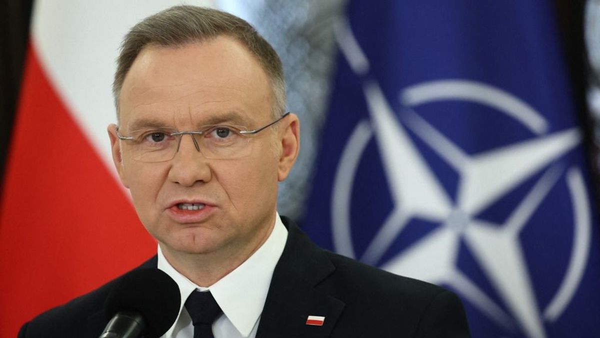 Andrzej Duda kiosztotta Donald Tuskot