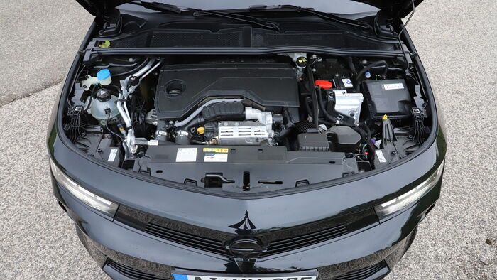 Opel Astra vs Grandland