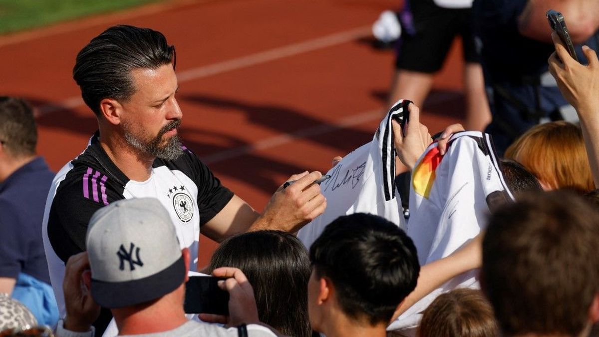 Dárdaira pikkel, és most Szabics Imre állása is függ tőle a Bundesligában