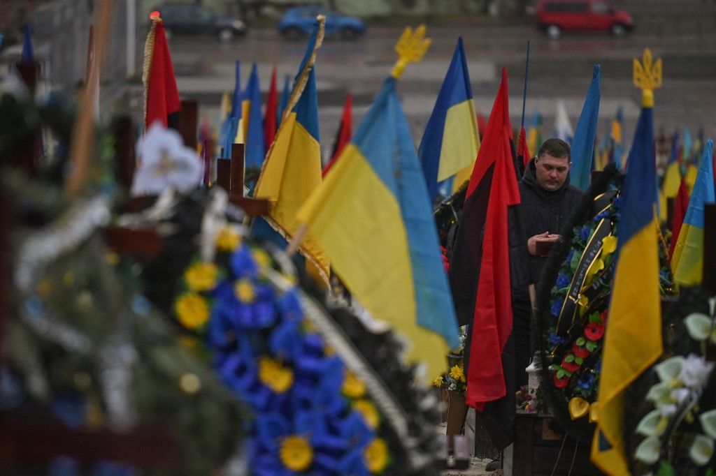 Zelenszkij ukrán elnöknél a döntés, hogy elfogadja-e az orosz javaslatot (Fotó: AFP)