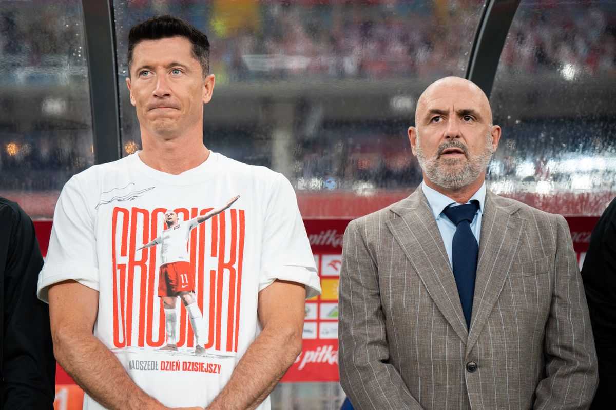 Robert Lewandowski és a lengyel válogatott szövetségi kapitánya, Michal Probierz összerúgták a port