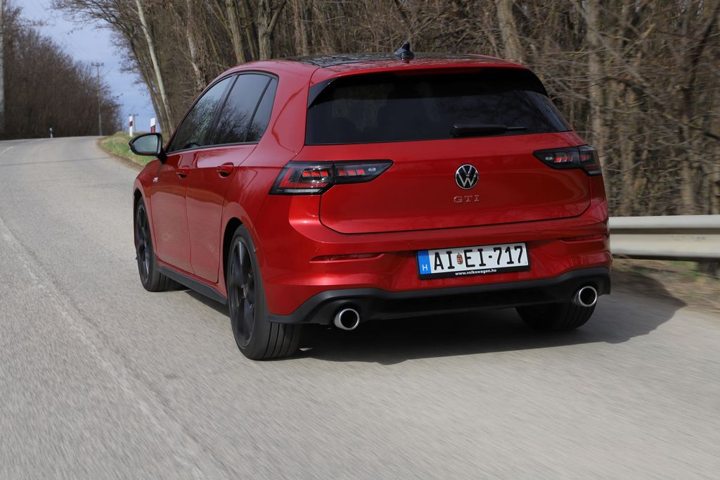 Volkswagen Golf GTI