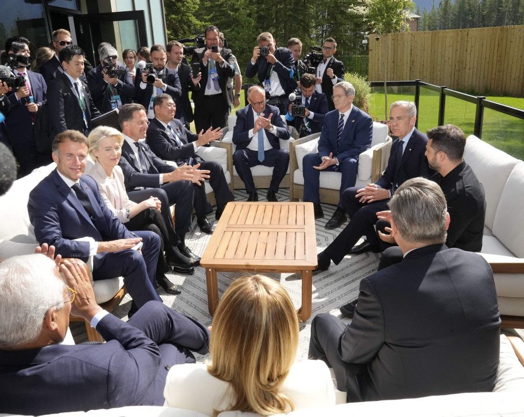 A NATO-csúcs résztvevői, köztük Rutte és Zelenszkij