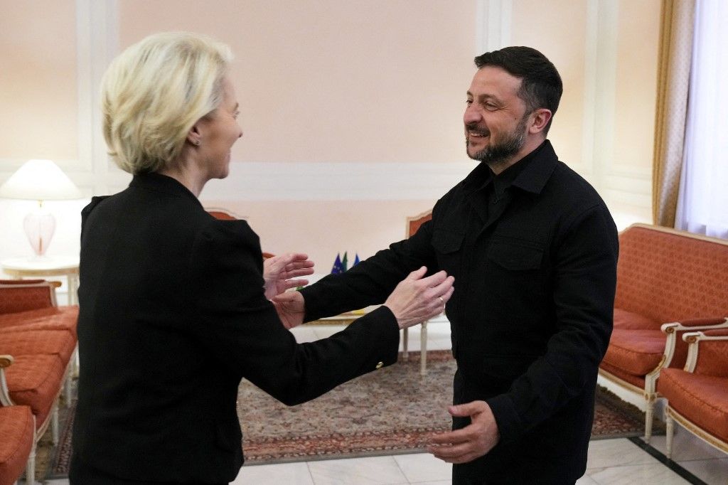 Ursula Von Der Leyen, az Európai Tanács elnöke és Volodiymir Zelenszkij, Ukrajna elnöke 