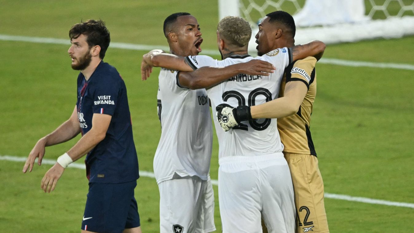 A Botafogo játékosa így örültek a PSG elleni sikernek a lefújás után
