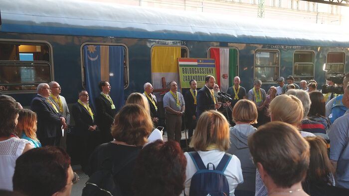 20250605 budapest keleti pu boldogasszony zarandokvonat elindul csiksomlyora havran zoltan magyar nemzet