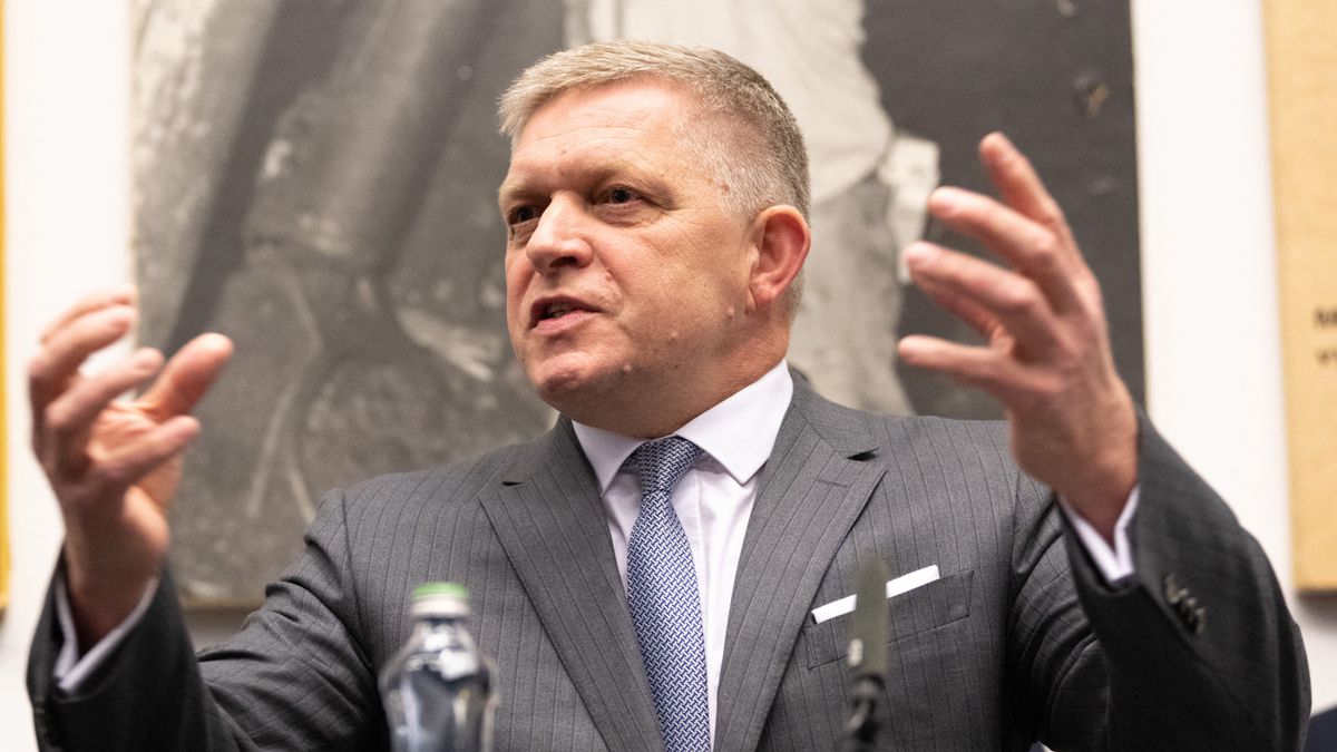 Robert Fico az Európai Tanács elnökét is tájékoztatta a szlovák parlament döntéséről