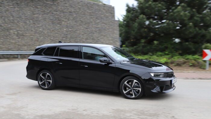 Opel Astra vs Grandland