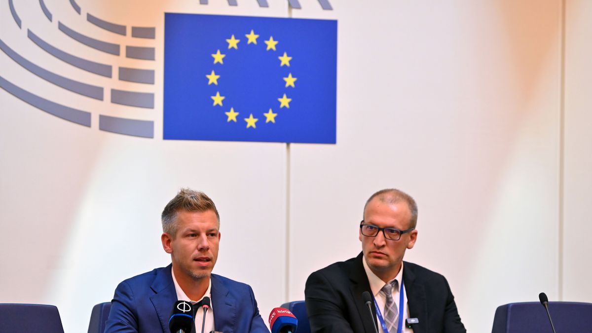 Régi baloldali hagyományt folytat a tiszás Tarr Zoltán, amikor a Voks 2025 szavazást támadja