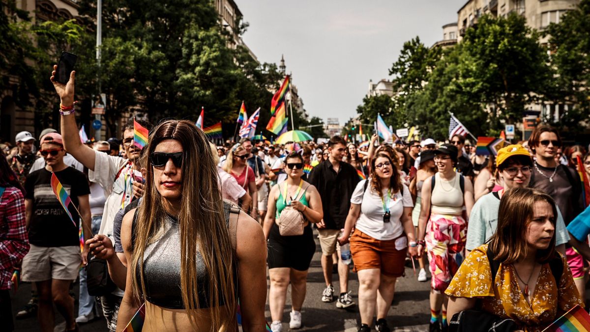Még a Publicus szerint is ellenzi a pride-felvonulást az emberek többsége