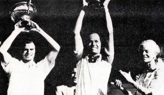 Taróczy Balázs nagyon magasra emelte Wimbledon trófeáját, a magyar teniszező ezt tartja a legértékesebb sikerének, mellette Heinz Günthardt
