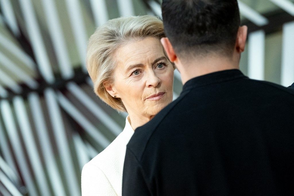 Ursula Von Der Leyen, az Európai Tanács elnöke és Volodiymir Zelenszkij, Ukrajna elnöke