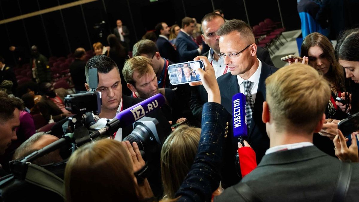 Szijjártó Péter elmondta, hogy kell-e tartani Oroszországtól