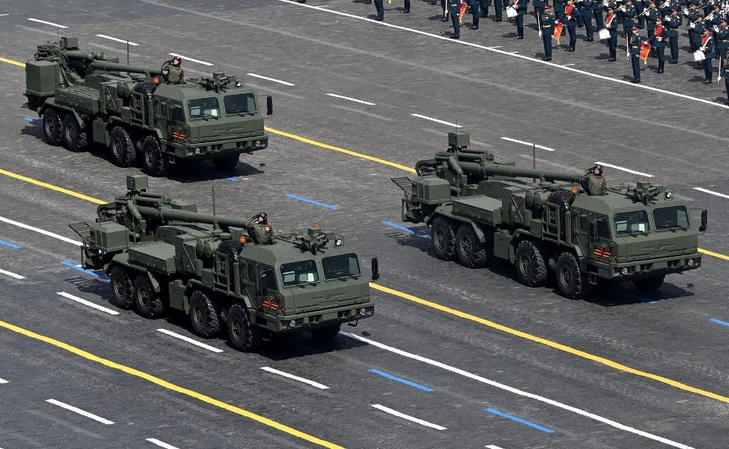 Az orosz hadsereg katonai parádéja a moszkvai Vörös téren 2025. május 9-én. Világháború kitörésétől tartanak a németek (Fotó: AFP)