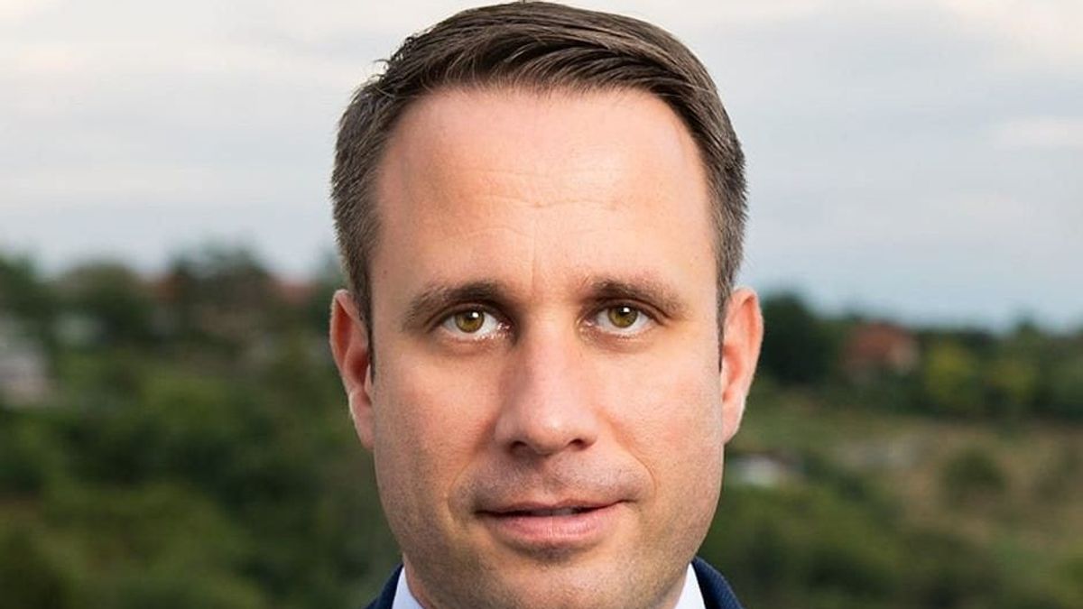 Dömötör Csaba: Így érnek össze a szálak