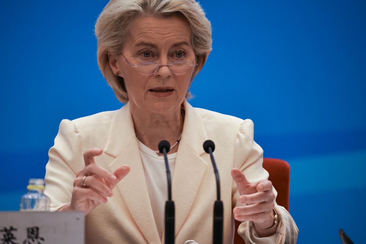 Ursula von der Leyen továbbra is titkolózik