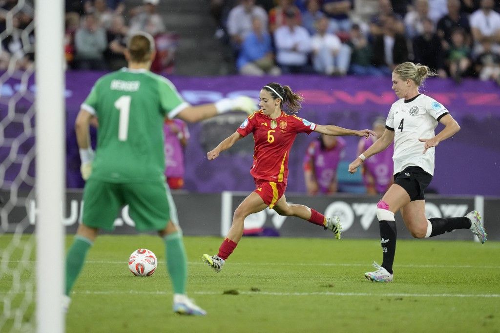 Aitana Bonmati midfield of Spain and FC Barcelona shooting to goal and scored during the UEFA Womens EURO 2025 Semi-Final match between Germany and Spain at Stadion Letzigrund on July 23, 2025 in Zurich, Switzerland. (Photo by Jose Breton/Pics Action/NurPhoto) (Photo by Jose Breton / NurPhoto via AFP)