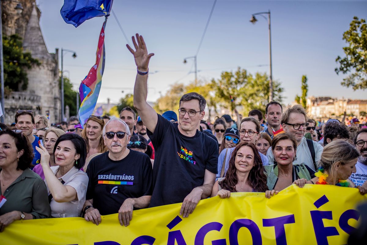 20250628 Budapest
Budapest Büszkeség rendezvényen (eredetileg Budapest Pride felvonulás)
Fotó: Csudai Sándor (CSS)
MW
képen:Kunhalmi Ágnes, az MSZP országgyűlési képviselője, Niedermüller Péter Erzsébetváros polgármestere, Karácsony Gergely főpolgármester, Szabó Tímea politikus