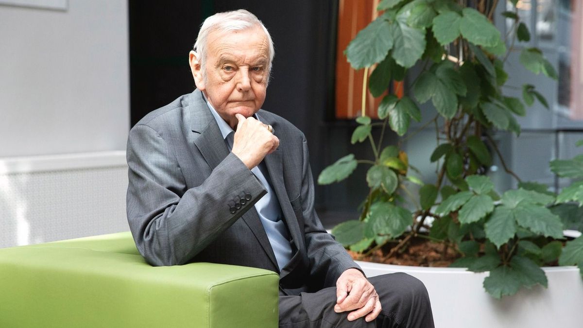 M. Kiss Sándor tanszéke