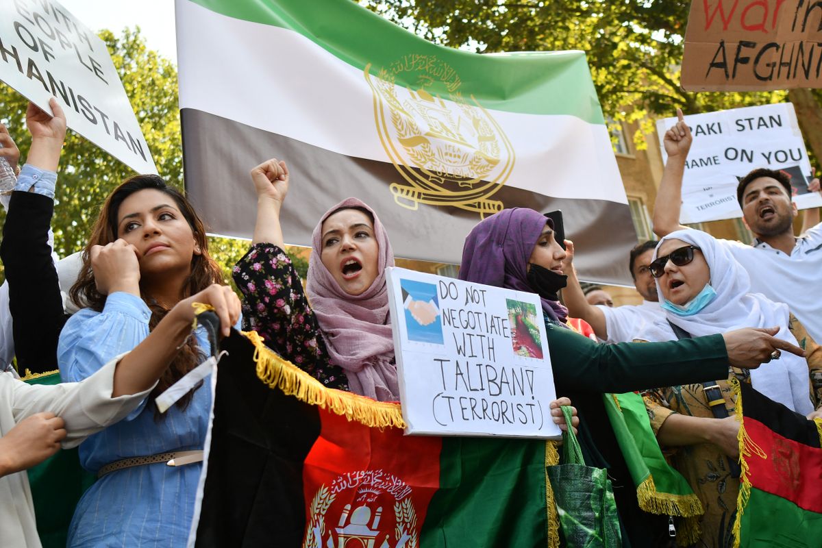Afgán migránsok árasztják el az Egyesült Királyságot