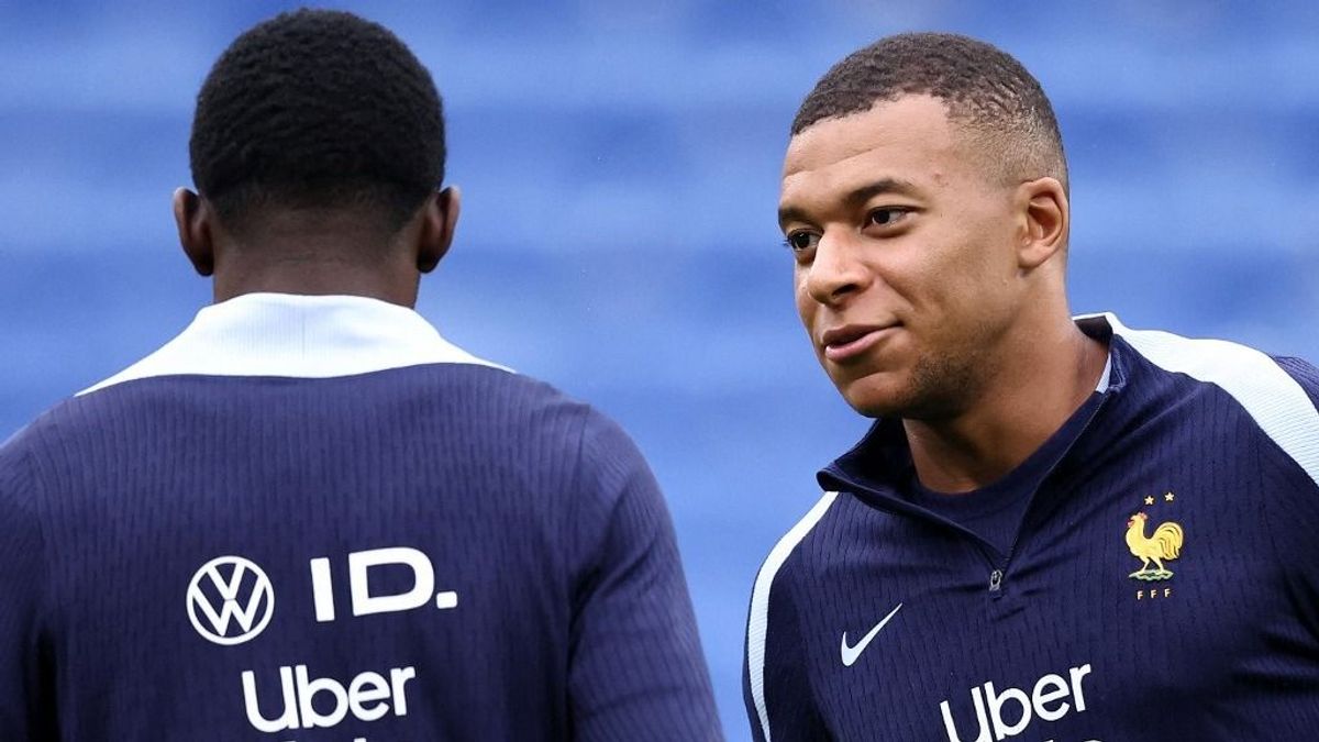 Az Aranylabda is tét a Messit követő Mbappé bosszúmeccsén