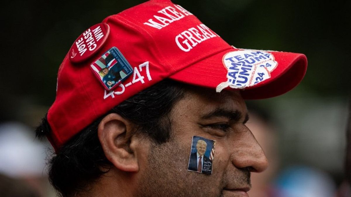 MAGA-sapkája miatt megtámadtak egy német diákot Brüsszelben