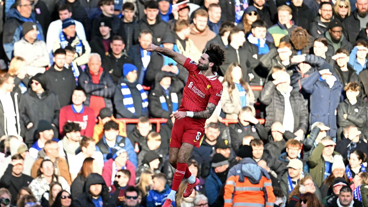 Slot szokatlan szerepet szánhat Szoboszlainak az új Liverpoolban