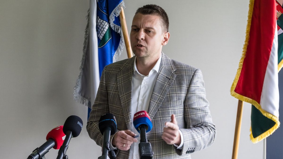 Menczer Tamás: Rácz András az ukrán propagandát nyomja