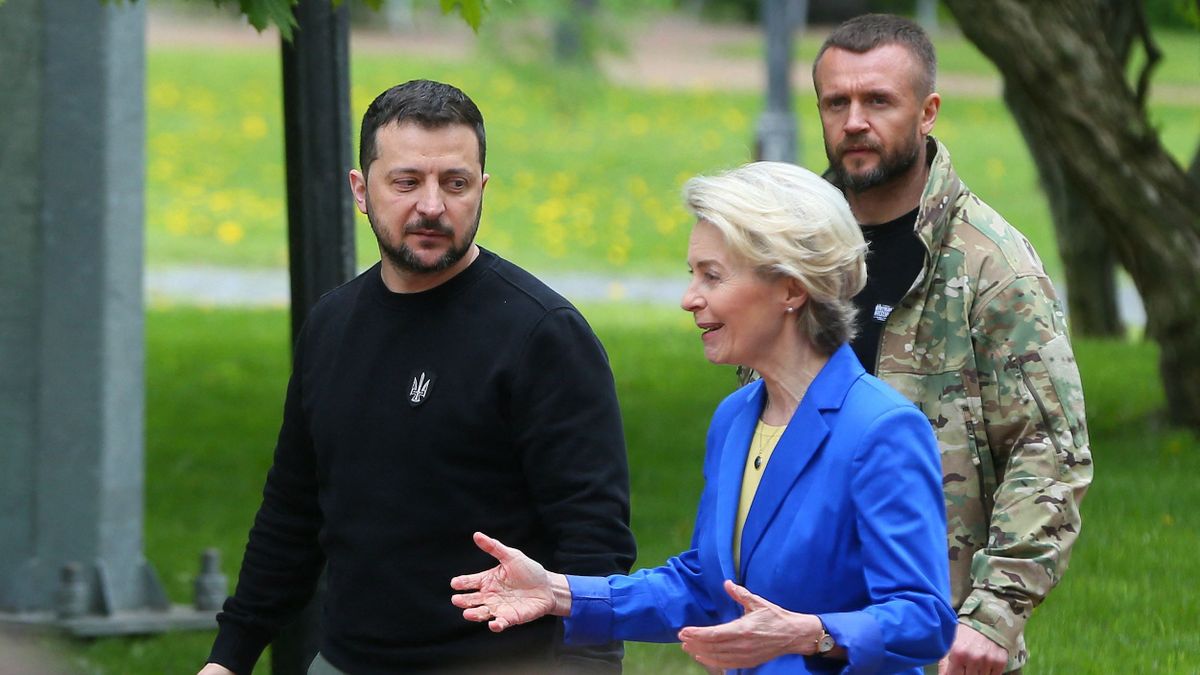 Zelenszkij és az ukrán törvényhozás olyan módosítást fogadott el, amely jelentősen szűkíti a korrupcióellenes intézmények függetlenségét Fotó: AFP