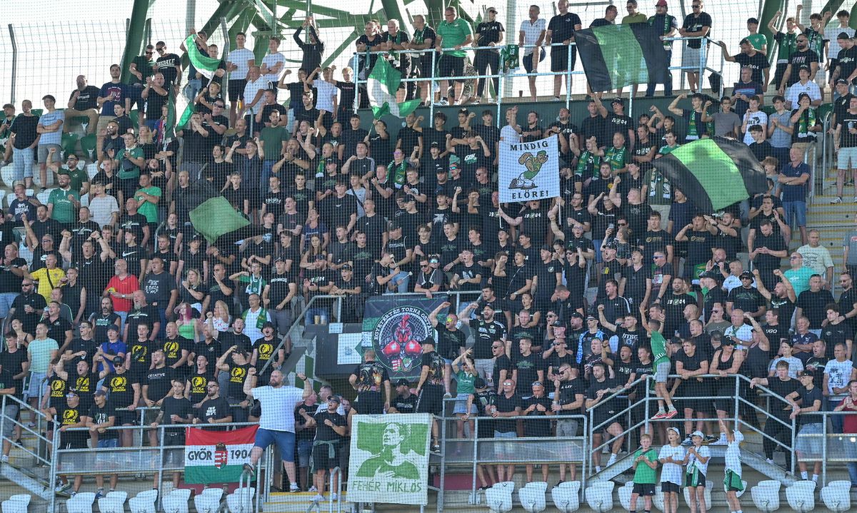 Tombolt az ETO FC szurkolótábora, majd ünnepelt