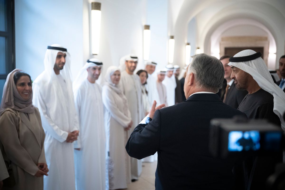 Orbán Viktor Budapesten fogadta Mohammed bin Zájed Ál Nahján elnököt. A találkozón 14 megállapodás született gazdasági és technológiai együttműködésről.