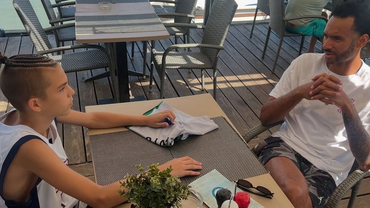 A Vasas ifjú tehetsége közel két órán át beszélgetett Hanga Ádámmal. 