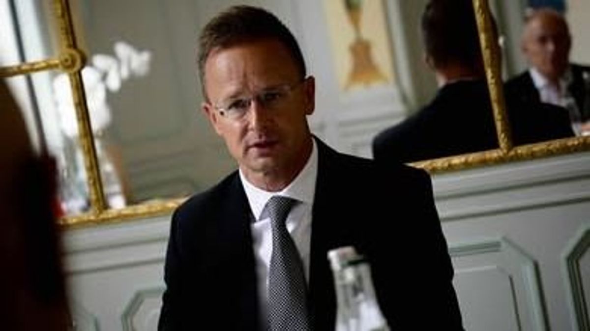 Szijjártó Péter vodil pogovore s predstavniki velikih francoskih podjetij v Parizu