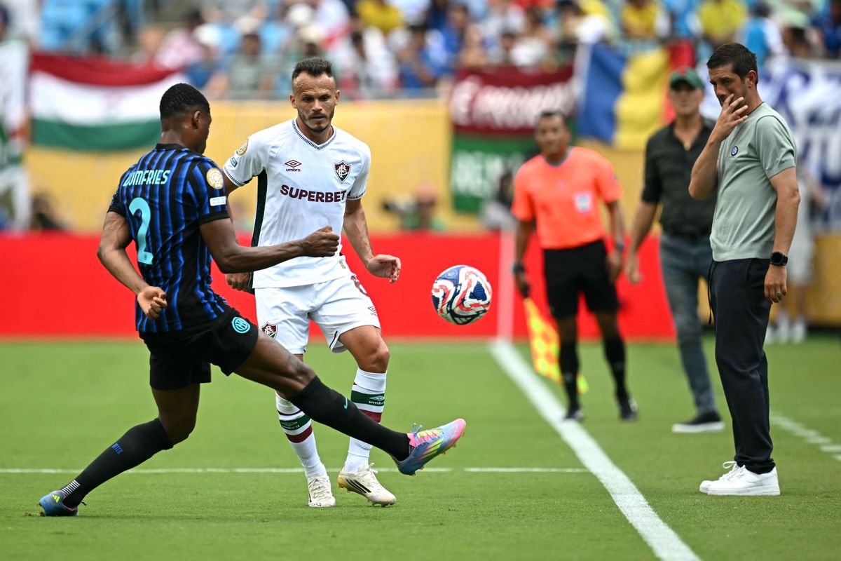 Cristian Chivu a partvonal mellől nem tudott segíteni, az Inter kiesett a klubvilágbajnokság nyolcaddöntőjében a Fluminense ellen